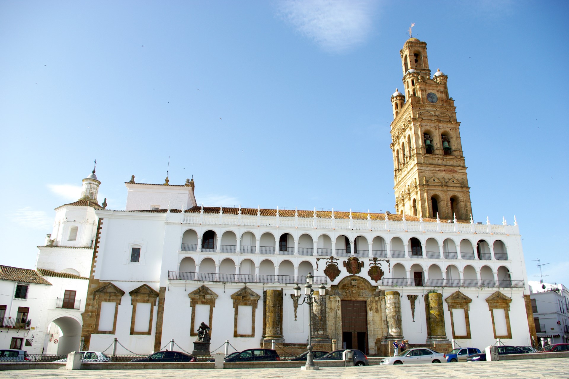 Entorno: Iglesia de Ntra. Señora de la Granada